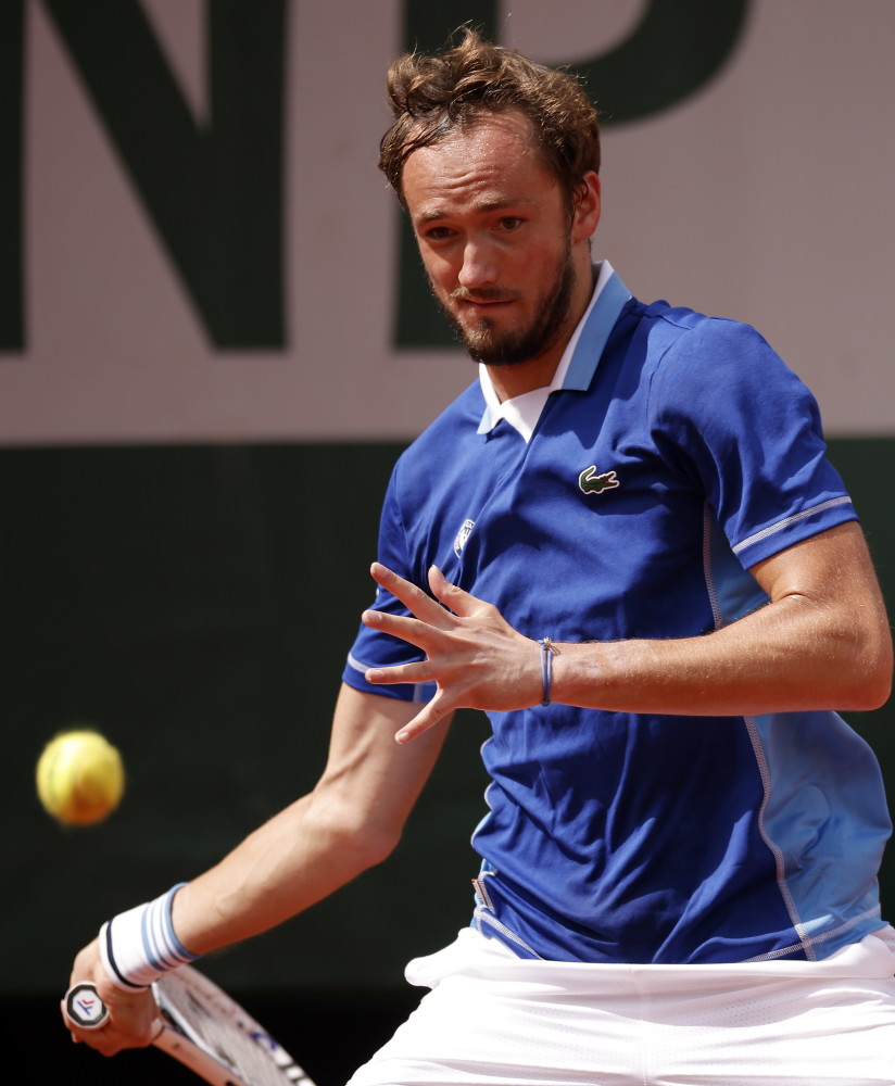 比赛中占据 比赛中占据